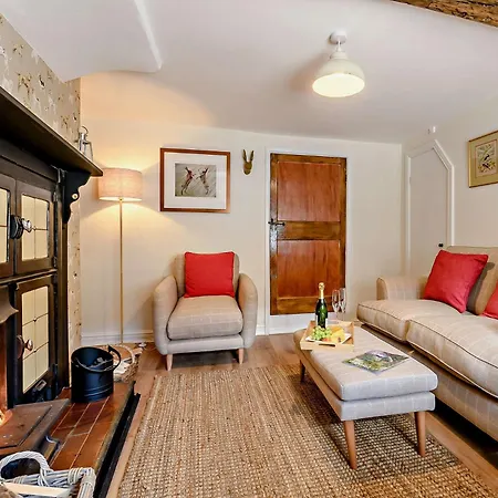 1 Bed In Helperby 92188 Holiday home